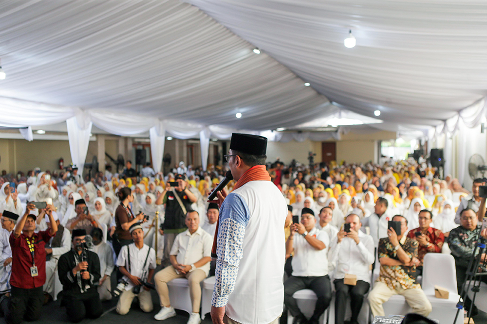 Cagub dan Cawagub Ridwan Kamil-Suswono hadiri  Tasyakuran dan Silaturahmi keluarga besar Agung Laksono. (BeritaNasional/Tim Rido/Elvis Sendouw)