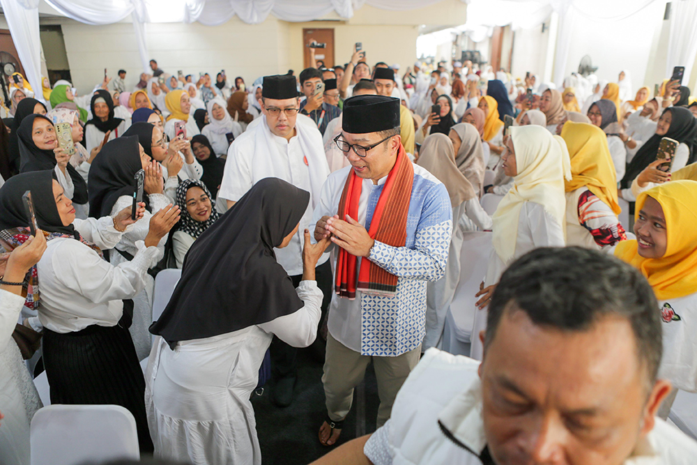 Cagub dan Cawagub Ridwan Kamil-Suswono hadiri  Tasyakuran dan Silaturahmi keluarga besar Agung Laksono. (BeritaNasional/Tim Rido/Elvis Sendouw)