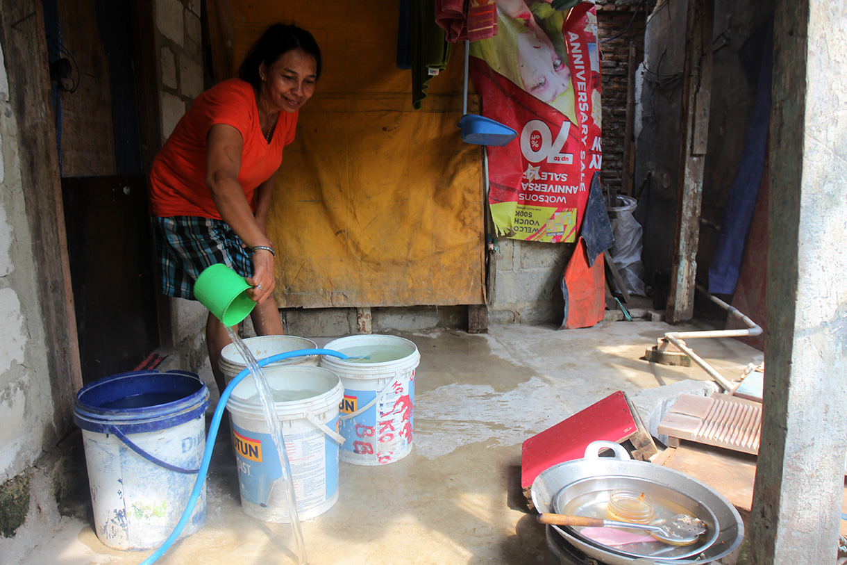 Warga Kampung Susun Bayam beraktivitas di hunian sementara di Jalan Tongkol, Pademangan, Jakarta,Jumat (9/8/2024)(BeritaNasional.com/Oke Atmaja)