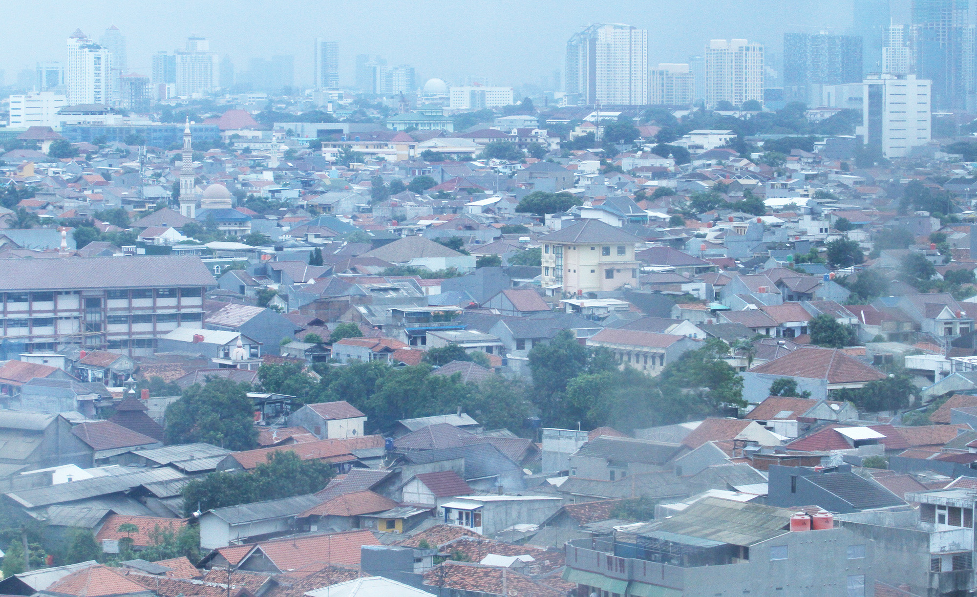 Suasana pemukiman padat penduduk di Kawasan Jakarta Pusat, Jumat(11/10/2024). (BeritaNasional.com/Oke Atmaja)