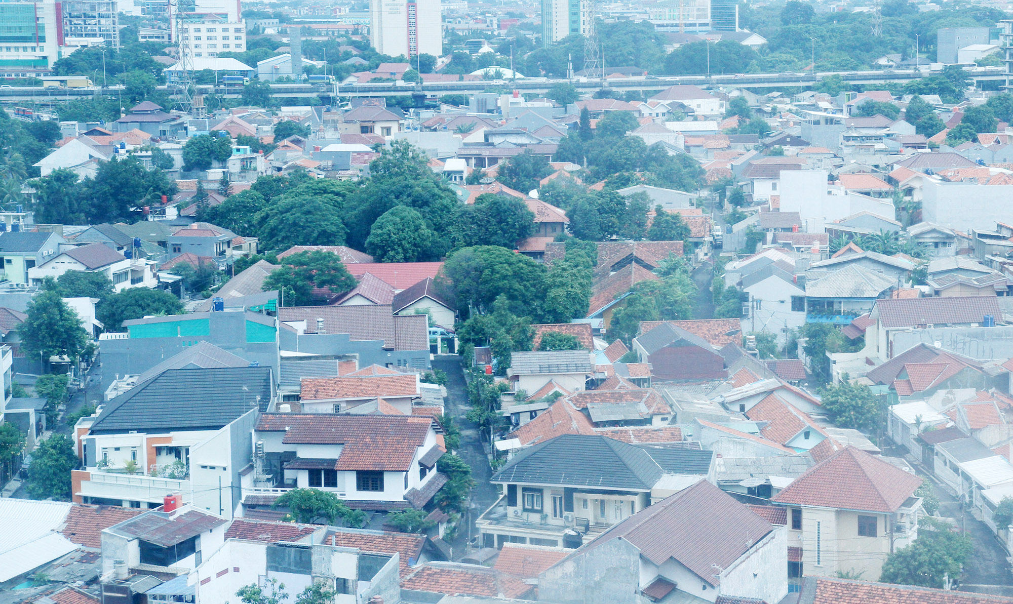 Suasana pemukiman padat penduduk di Kawasan Jakarta Pusat, Jumat(11/10/2024). (BeritaNasional.com/Oke Atmaja)