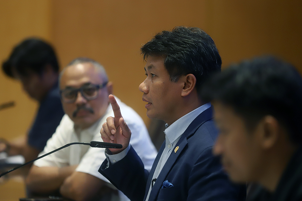 Diskusi publik dengan tema "Sejarah Parlementaria: Media Cetak DPR sebagai Arsip Nasional" pada acara HUT ke-58 Majalah Parlementaria di DPR RI. (BeritaNasional/Elvis Sendouw)
