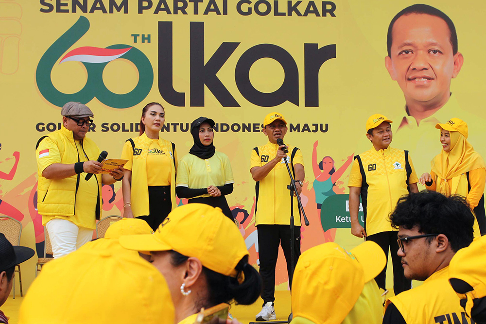 Senam HUT ke 60 Partai Golkar diikuti secara daring di seluruh Kantor DPD Partai Golkar tingkat Provinsi dan Kabupaten/Kota di seluruh Indonesia. (BeritaNasional/Elvis Sendouw)