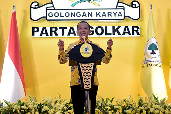 HUT Partai Golkar ke 61 Soliditas dan Gotong Royong Partai Golongan Karya (Golkar) merayakan HUT ke 61 di DPP Golkar. (BeritaNasional/Elvis Sendouw)