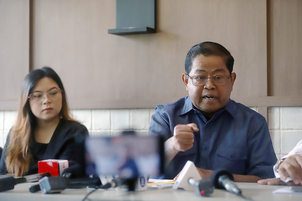 Wakil Ketua Umum Partai Golkar Bidang Kebijakan Publik, Idrus Marham membahas film dokumenter Pesta Babi. (BeritaNasional/Elvis Sendouw)