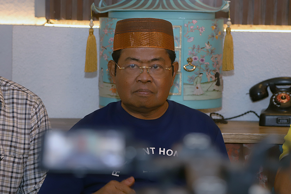 Wakil Ketua Umum Golkar Idrus Marham meberikan keterangan. (BeritaNasional/Elvis Sendouw)