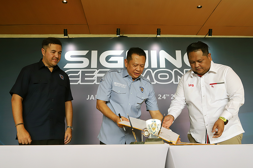 Indonesia Financial Group (IFG) jalin kerjasama dengan  Ikatan Motor Indonesia (IMI) bertujuan untuk memberikan perlindungan mobilitas anggota IMI. (BeritaNasional/Elvis Sendouw)