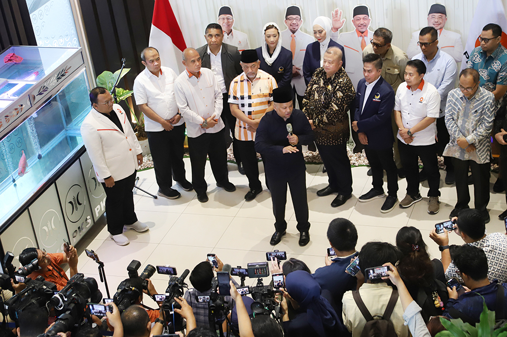 Bakal Calon Gubernur Jawa Barat yang diusung Partai Nasdem Ilham Akbar Habibie sambangi DPP PKS. (BeritaNasional/Elvis Sendouw)