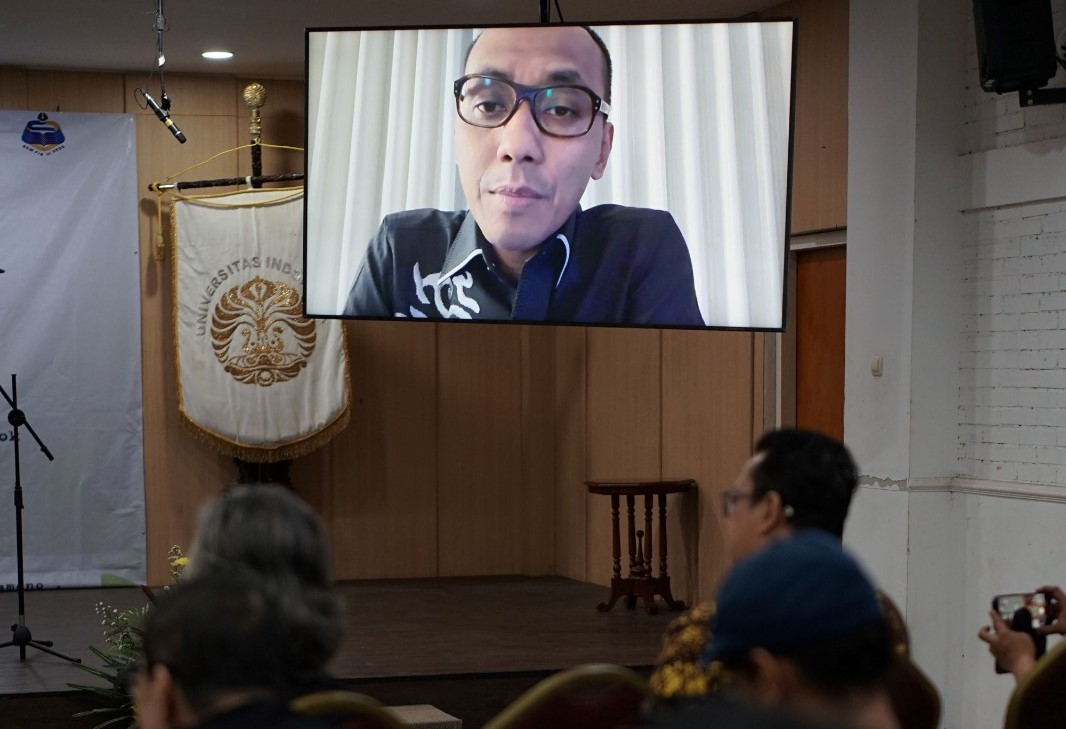 Iluni FIB UI Gelar Festival Hujan Bulan Juni: “Merawat Asa” Lewat Puisi dan Kemanusiaan Festival Hujan Bulan Juni 2025 di Auditorium Gedung IV, FIB UI, Depok. (BeritaNasional/Elvis SSendouw)