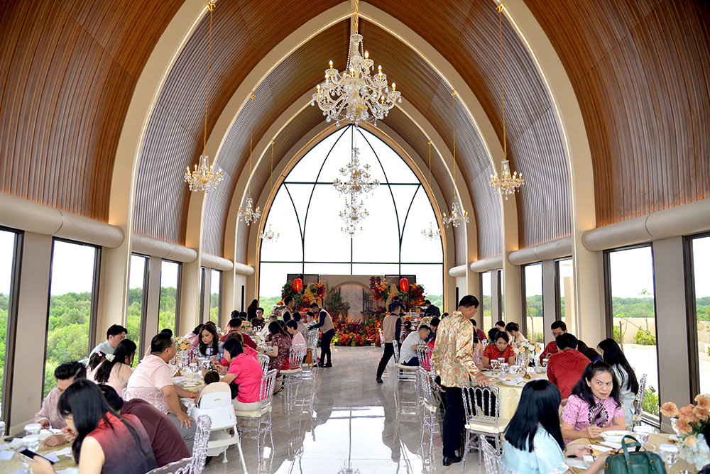 Intip Whistler Garden Venue untuk Acara Berkesan di District Entertainment PIK 2 Inilah venue untuk mengadakan sangjit, pernikahan, hingga ulang tahun dan corporate gathering di kawasan District Entertainment, PIK 2, Tangerang. (BeritaNasional/Elvis Sendouw)