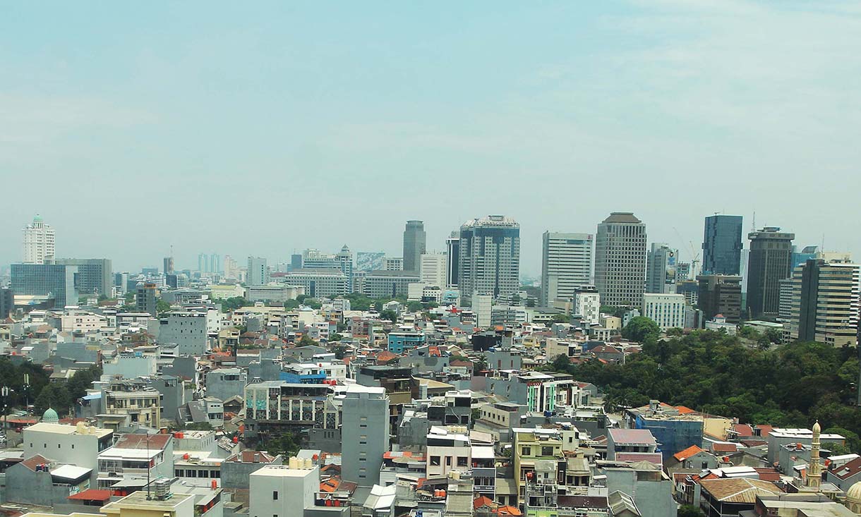 Suasana pemukiman padat penduduk warga yang penuh sesak di kawasan Tanah Abang, Jakarta, Selasa (12/11/2024). (BeritaNasional.com/Oke Atmaja)