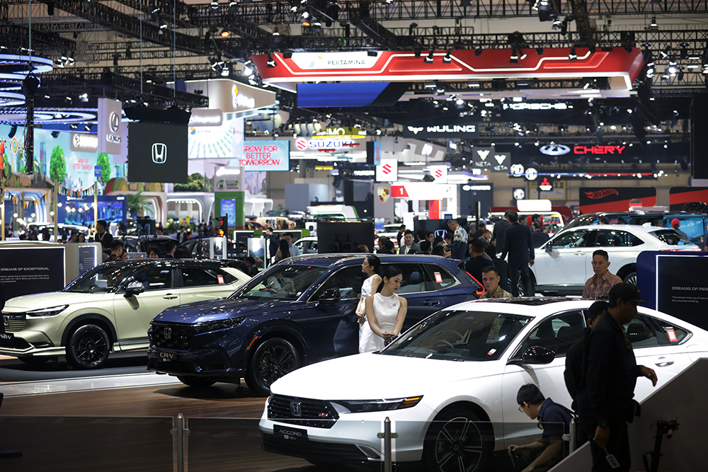 Suasana pameran  otomotif GAIKINDO. (BeritaNasional/Elvis Sendouw)