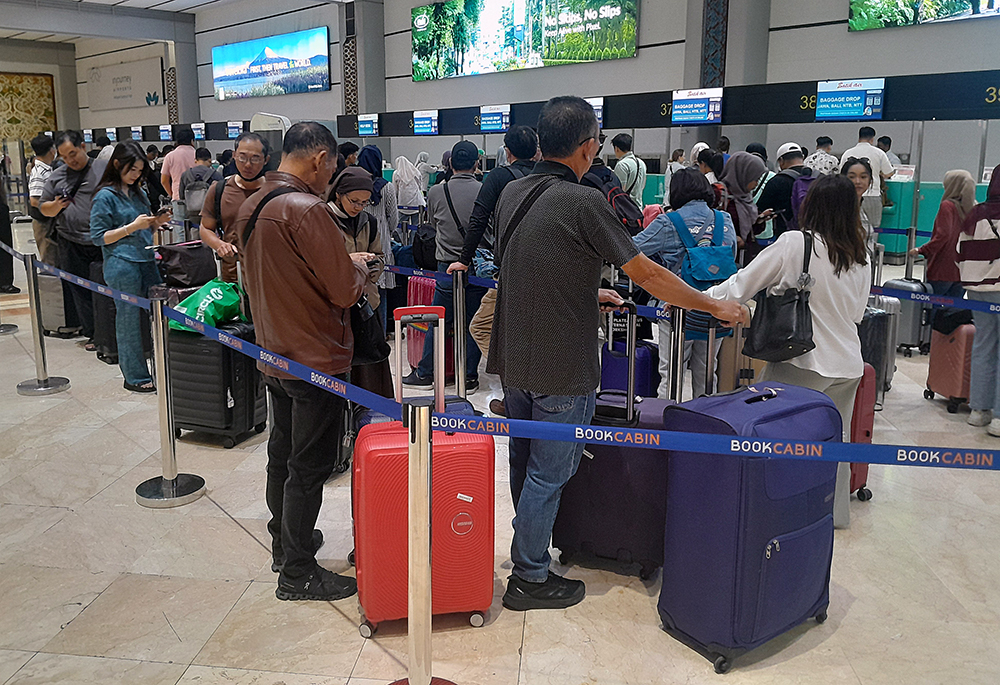 Suasana penumpang yang hendak berpergian di Bandara Internasional Soekarno-Hatta(BeritaNasional/Elvis Sendouw)