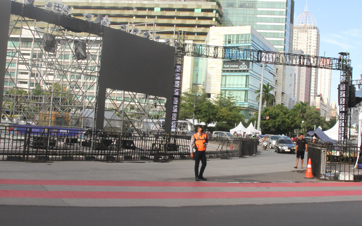 Suasana di kawasan MH Thamrin, Jakarta, Senin (31/12/2024).  (BeritaNasional.com/Oke Atmaja)