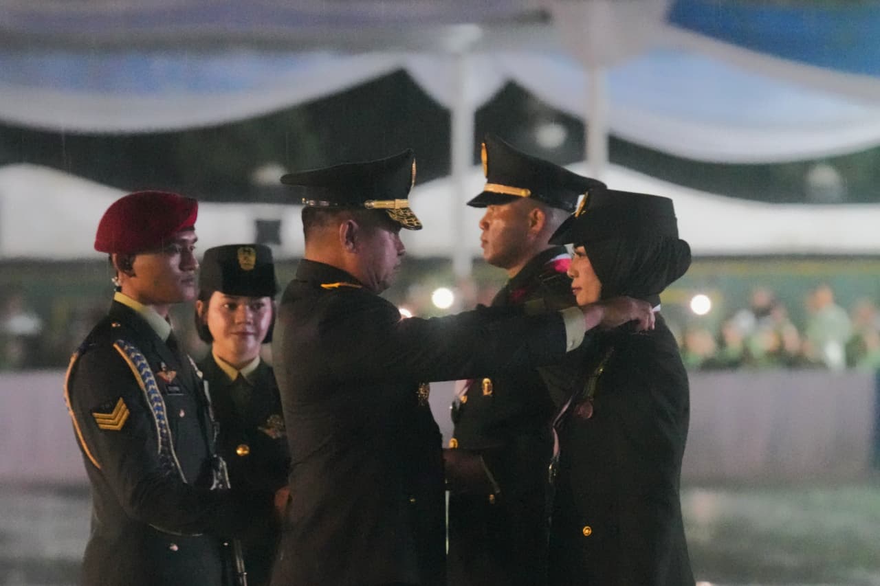 Kepala Staf Angkatan Darat (Kasad) Jenderal TNI Maruli Simanjuntak, M.Sc., melantik 1.202 Perwira Remaja (Paja) TNI AD lulusan Pendidikan Pembentukan Perwira (Diktukpa) Gelombang I Tahun Anggaran 2026. (BeritaNasional/Elvis/HO Dispenad)