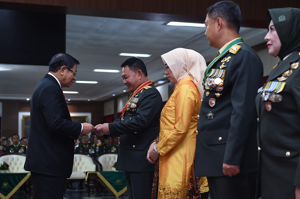 Kepala Staf Angkatan Darat (Kasad) Jenderal TNI Maruli Simanjuntak menghadiri sekaligus memimpin acara wisuda Pati TNI AD di Jawa Tengah. (BeritaNasional/HO Puspen AD/Elvis Sendouw)