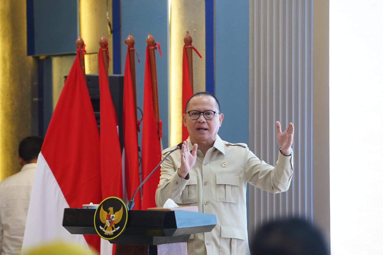 KemenP2MI menggelar penandatanganan 13 Nota Kesepahaman (MoU) dan 5 Perjanjian Kerja Sama (PKS) dengan 14 mitra strategis. (BeritaNasional/Elvis/HO KP2MI)