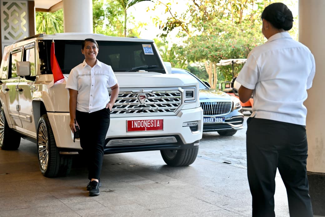 Kendaraan Presiden RI, Maung menjadi salah satu simbol yang paling banyak menarik perhatian di sekitar lokasi KTT.  (BeritaNasional/Elvis/HO Biro Pers Istna/Cahyo)