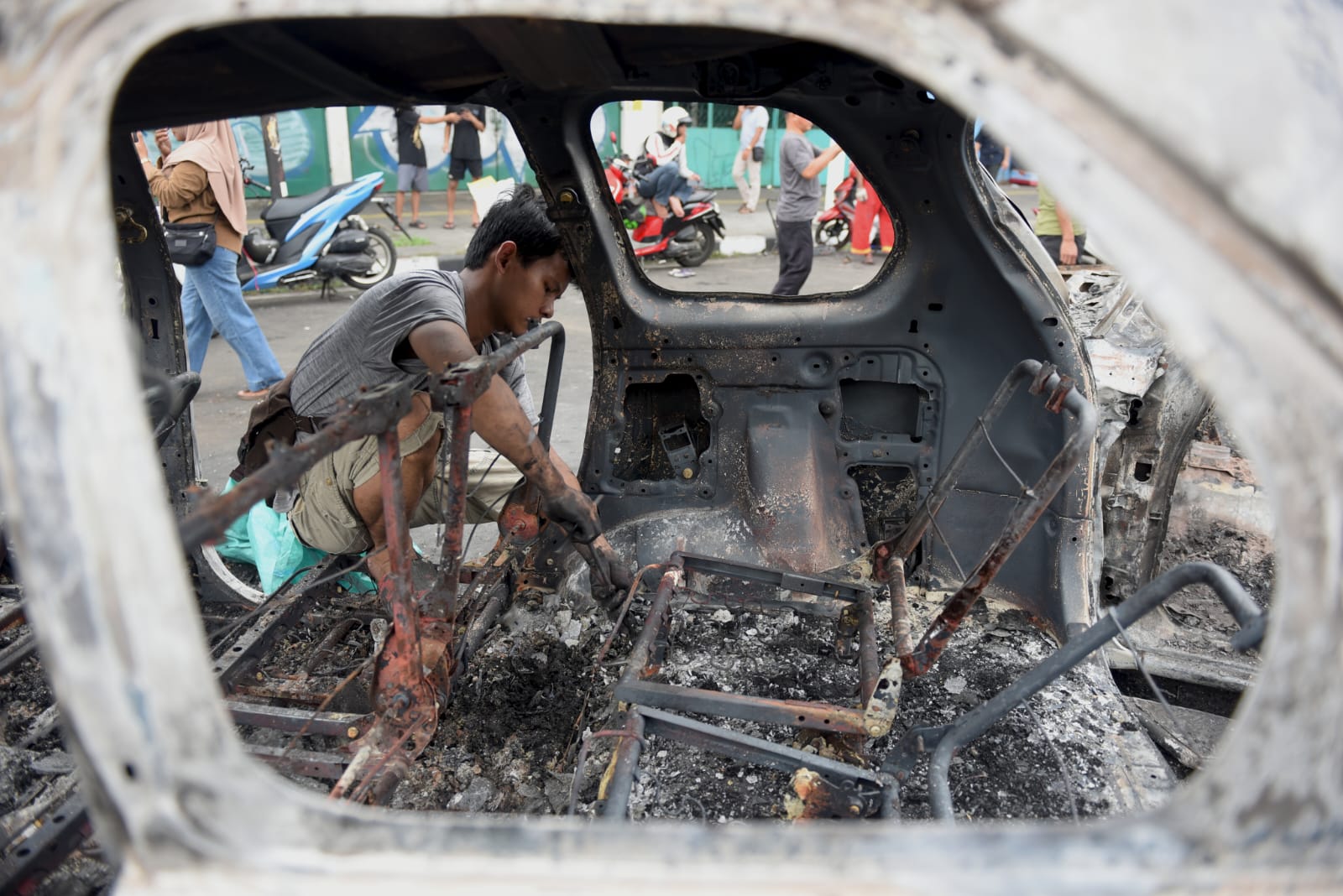 Kerusakan Polres Jakarta Timur Kondisi Polres Jakarta Timur yang dirusak massa aksi. (BeritaNasional/Elvis Sendouw)