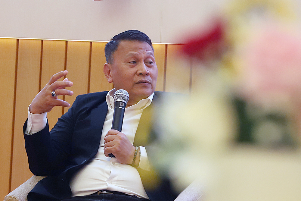 Ketua BKSAP DPR Luncurkan Buku Tatanan Dunia Baru Peluncuran buku "New World, New Perspective, New Approach". (BeritaNasional/Elvis Sendouw)