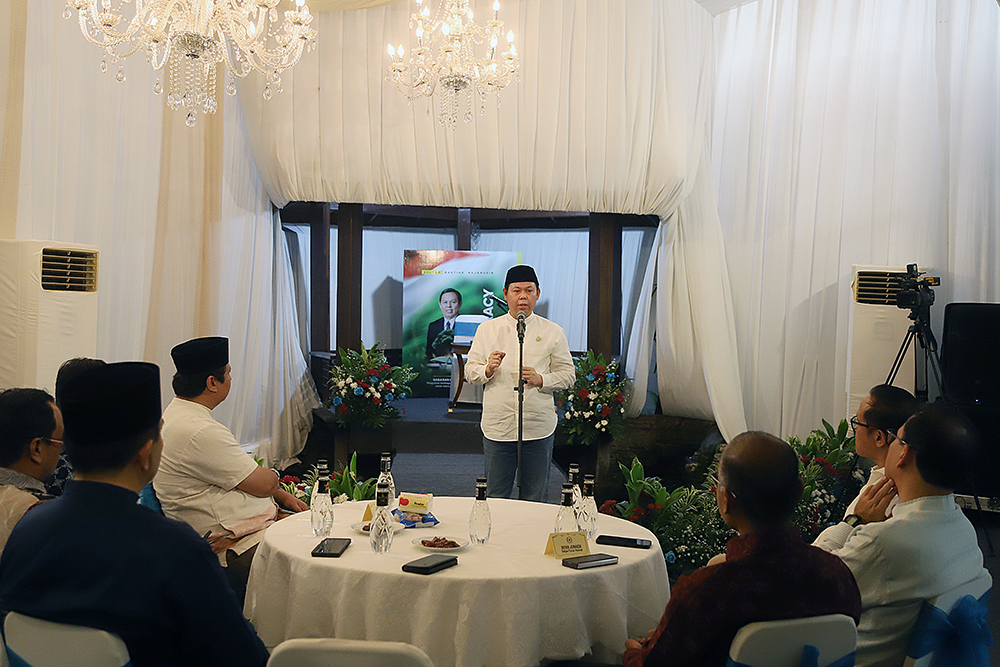 Ketua Dewan Perwakilan Daerah (DPD) RI, Sultan Baktiar Najamudin, menggelar acara buka puasa bersama (bukber) dengan insan pers. (BeritaNasional/Elvis Sendouw)