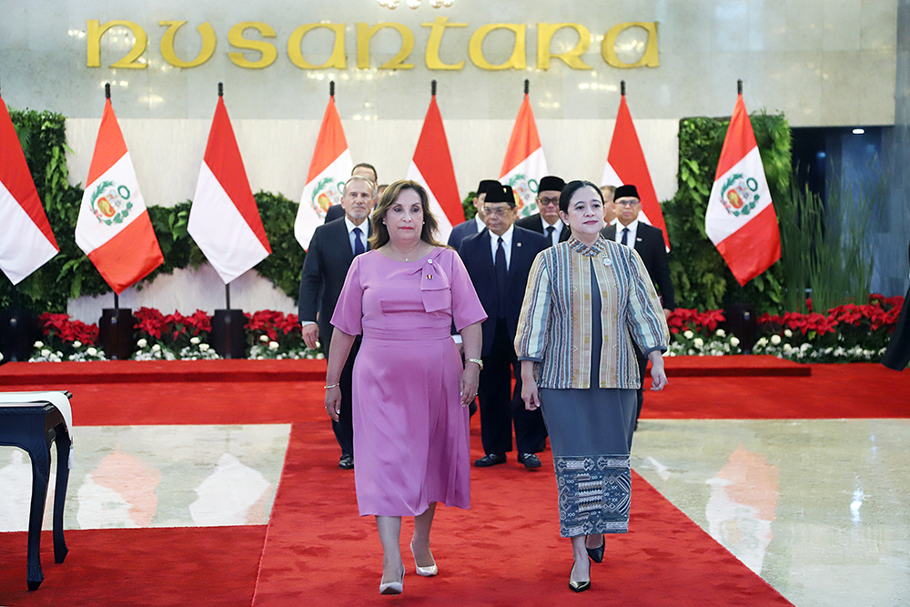 Ketua DPR Puan Maharani Terima Kunjungan Presiden Peru Dina Ercilia Boluarte Zegarra Ketua DPR RI, Puan Maharani menerima kunjungan Presiden Peru Dina Ercilia Boluarte Zegarra. (BeritaNasional/Elvis Sendouw)