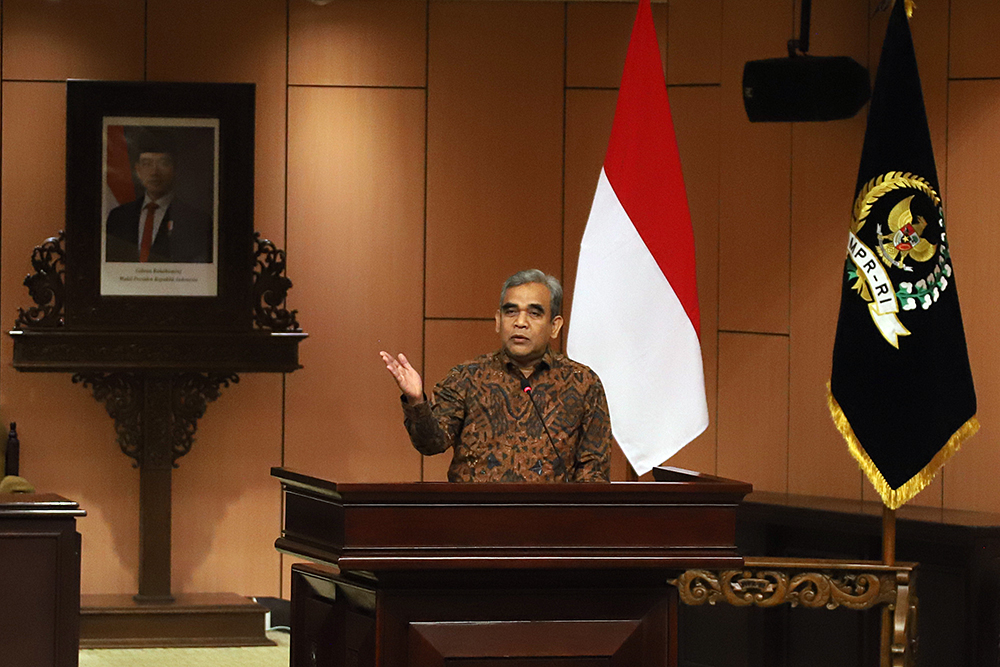 Ketua MPR RI Ahmad Muzani Membuka Seminar Nasional Forhati Ketu MPR RI Ahmad Muzani membuka dan sekaligus menjadi pembicara dalam seminar nasional Forhati. (BeritaNasional/Elvis Sendouw)