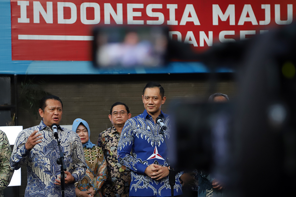 Ketua MPR RI Bambang Soesatyo sambangi Ketum Demokrat AHY. (BeritaNasional/Elvis Sendouw)