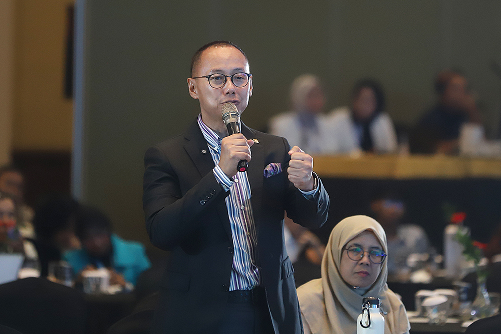 Kolaborasi MPR Bersama Emil Salim Institute Atasi Krisis Iklim Global di ICCF ke 3 MPR RI bersama Emil Salim Institute (ESI) menyelenggarakan Indonesia MPR bersamaClimate Change Forum (ICCF) ke-3 di Jakarta. (BeritaNasional/Elvis Sendouw)