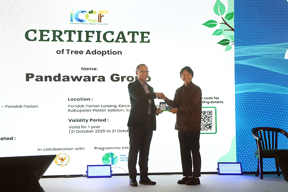 Kolaborasi MPR Bersama Emil Salim Institute Atasi Krisis Iklim Global di ICCF ke 3 MPR RI bersama Emil Salim Institute (ESI) menyelenggarakan Indonesia MPR bersamaClimate Change Forum (ICCF) ke-3 di Jakarta. (BeritaNasional/Elvis Sendouw)