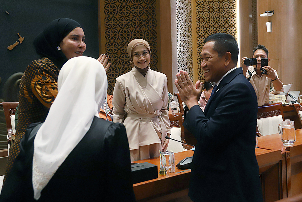 Rapat kerja Komisi I bersama Kemenhan dan TNI bahas aporan keuangan Kementerian Pertahanan Tahun Anggaran 2025. (BeritaNasional/Elvis Sendouw)