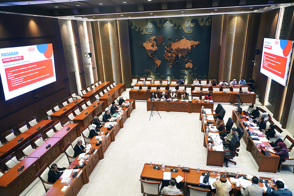 Komisi I DPR menggelar uji kelayakan dan kepatutan (fit and proper test) terhadap 21 calon anggota Komisi Informasi Pusat (KIP) periode 2026-2030. (BeritaNasional/Elvis Sendouw)