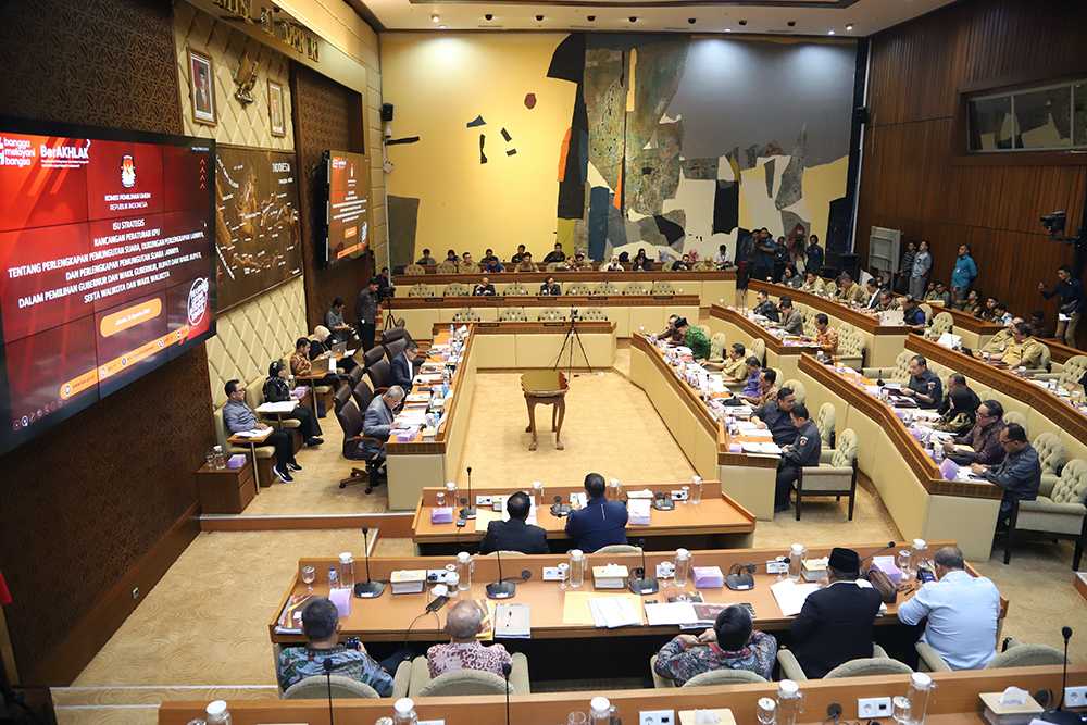 Rapat Dengar Pendapat Komisi II bahas soal Pemilu. (BeritaNasional/Elvis Sendouw)