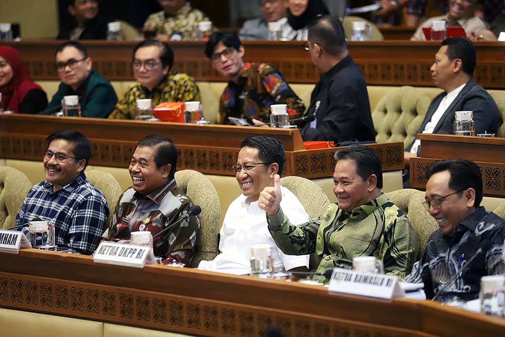 Rapat Dengar Pendapat Komisi II bersama pemerintah tentang putusan MK. (BeritaNasional/Elvis Sendouw)