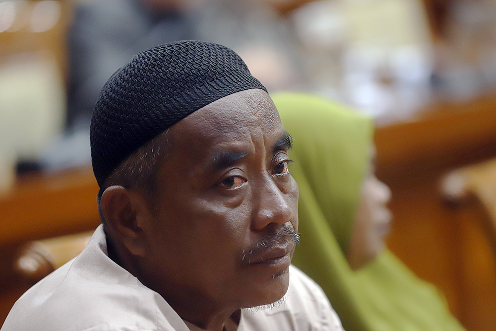 Ketua Komisi III DPR Habiburokhman menghadirkan Supiah dan Hartono yang dituding melakukan penimbunan BBM subsidi jenis Pertalite. (BeritaNasional/Elvis Sendouw)