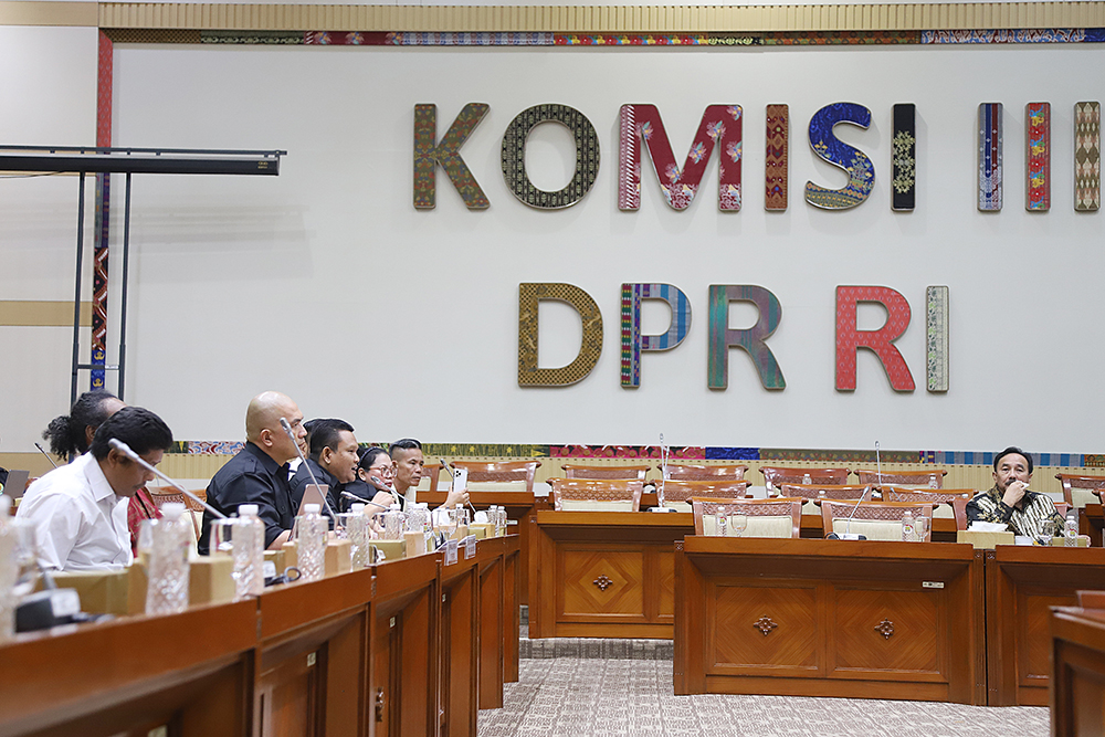 RDPU Komisi III bersama Perwakilan Pekerja PHK Sepihak PT. Freeport Indonesia dan Ketua Dewan Pimpinan Daerah Bangka Induk Perpat Babel. (BeritaNasional/Elvis Sendouw)