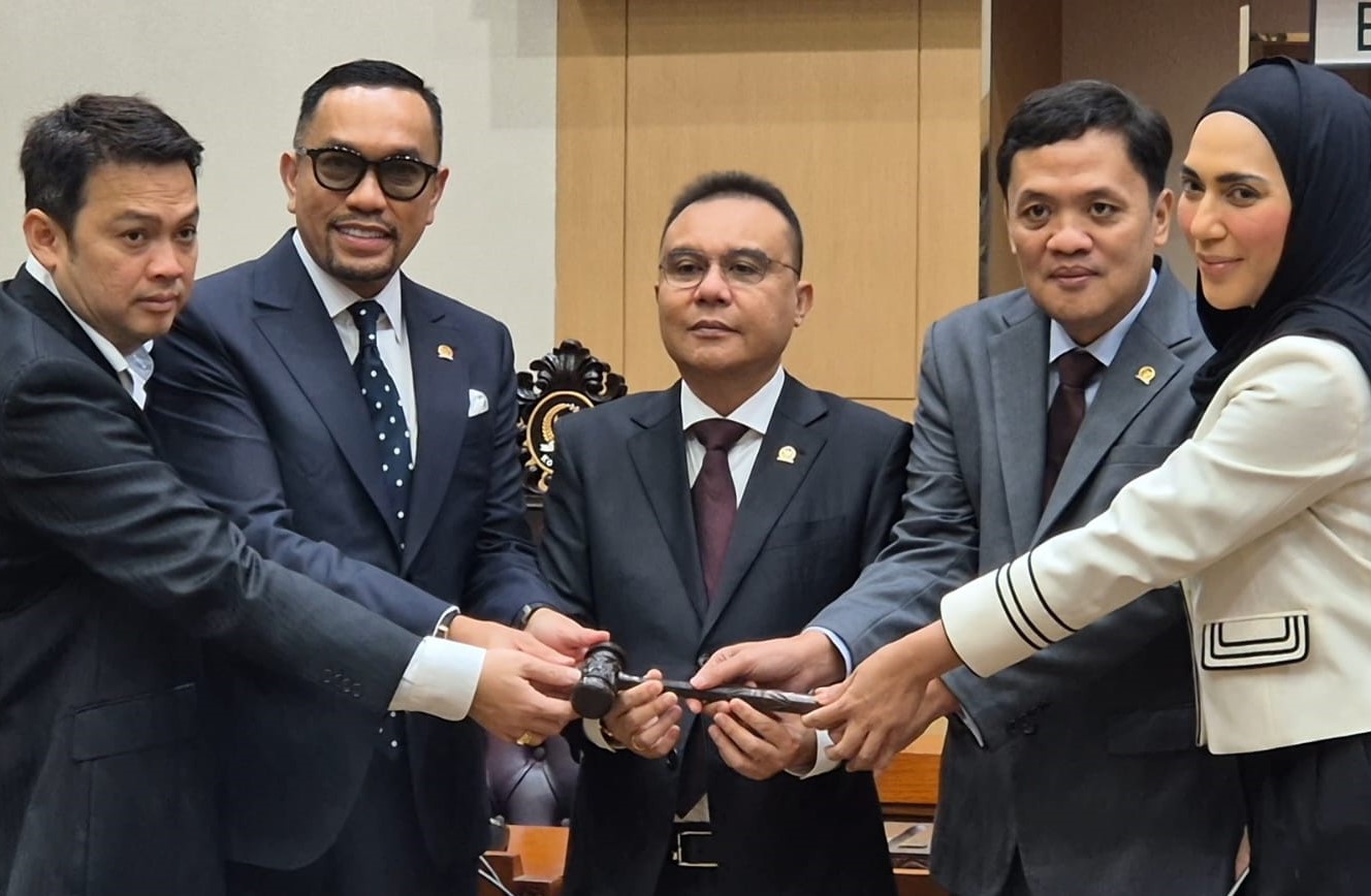 Komisi III menetapkan Sharoni kembali sebagai Wakil Ketua Komisi III DPR. (BeritaNasional/Elvis Sendouw)