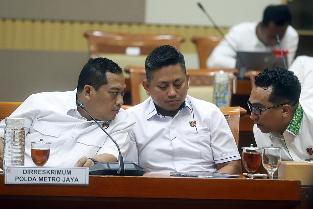 Komisi III gelar Rapat Dengar Pendapat (RDP) bahas  penipuan perjalanan haji dan umrah PT Khasanah Tamma International (Hanania Group). (BeritaNasional/Elvis Sendouw)