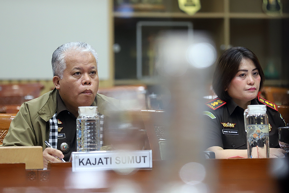 Komisi III DPR RI menggelar rapat dengan Kejaksaan Negeri Karo, Komisi Kejaksaan, dan Amsal Sitepu, untuk membahas polemik kasus  videografer Amsal Sitepu. (BeritaNasional/Elvis Sendouw)
