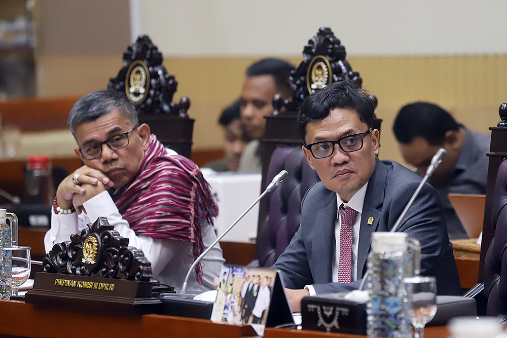 Komisi III DPR RI menggelar rapat dengan Kejaksaan Negeri Karo, Komisi Kejaksaan, dan Amsal Sitepu, untuk membahas polemik kasus  videografer Amsal Sitepu. (BeritaNasional/Elvis Sendouw)