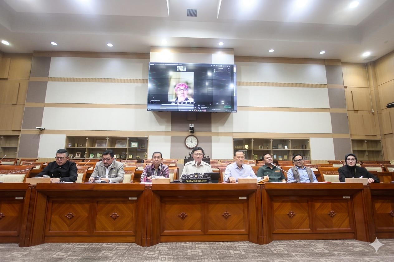 Komisi III menyampaikan pernyataan terkait penyiraman air keras yang menimpa aktivis KontraS Andrie Yunus. (BeritaNasional/Elvis Sendouw)