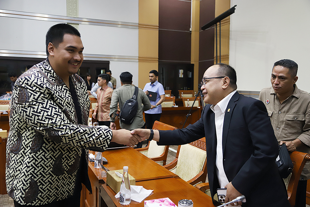 Rapat kerja komisi III bersama Menkumham dan Menpora bahas naturalisasi 2 pemain sepak bola. (BeritaNasional/Elvis Sendouw)