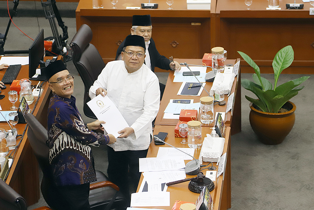 Komisi VIII Bersama Pemerintah Setujui Biaya Haji 2026 Rapat Komisi VIII bersama pemerintah membahas biaya haji 2026. (BeritaNasional/Elvis Sendouw)