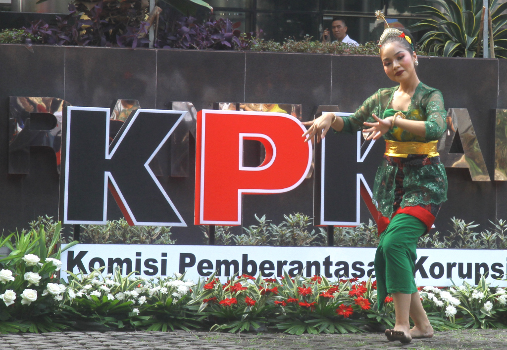 Pelepasan roadshow bus antikorupsi di depan kantor Komisi Pemberantasan Korupsi (KPK), Jakarta, Rabu (22/5/2024).  (BeritaNasional.Com/Oke Atmaja)