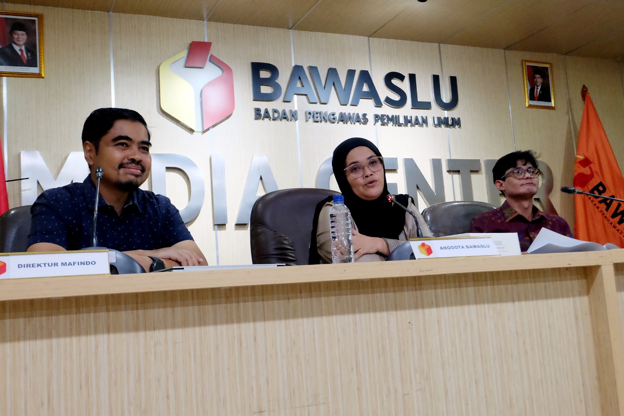Bawaslu bersama KPPD gelar diskusi publik dengan mengangkat tema “Antisipasi Perkembangan AI dan Model Pengawasan Digital di Pemilu”. (BeritaNasional/Elvis Sendouw)