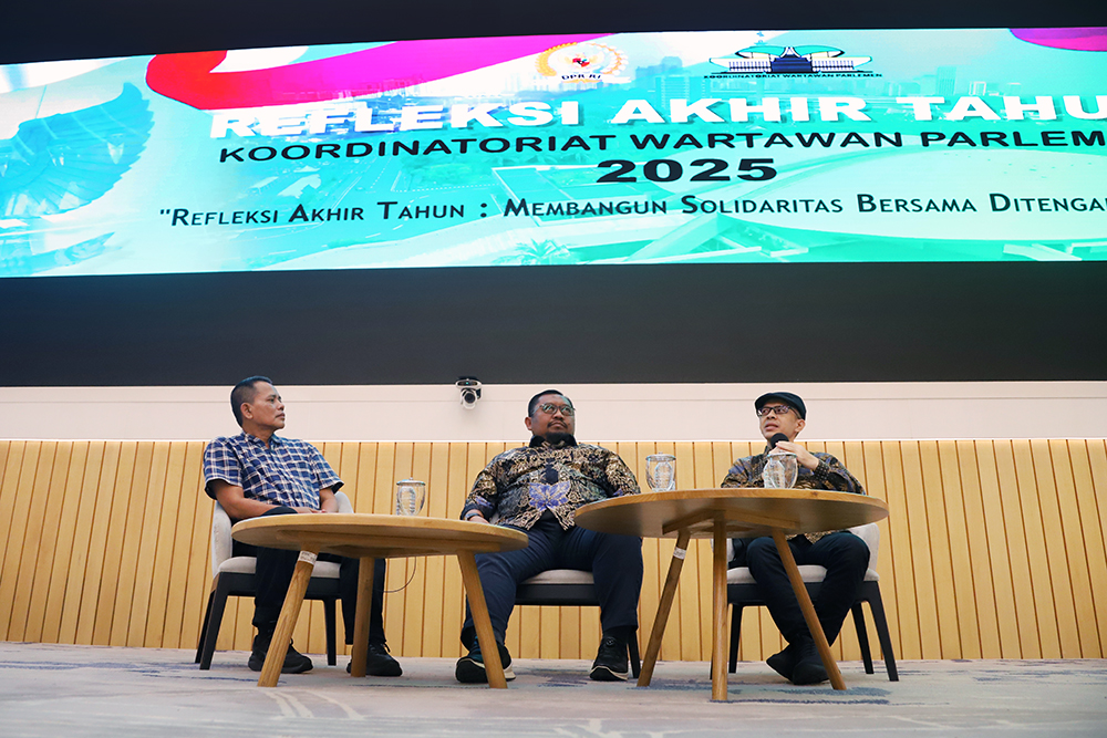 Diskusi Refleksi Akhir Tahun 2025 dengan tema "Refleksi Akhir Tahun : Membangun Solidaritas Bersama Ditengah Bencana". (BeritaNasional/Elvis Sendouw)