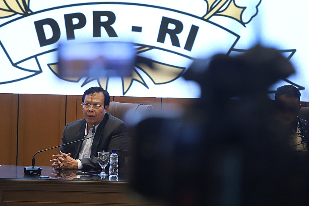 KWP gelar diskusi yang bertajuk "MKMK Dinilai Tidak Berwenang Batalkan Keppres Pengangkatan MK?". (BeritaNasional/Elvis Sendouw)