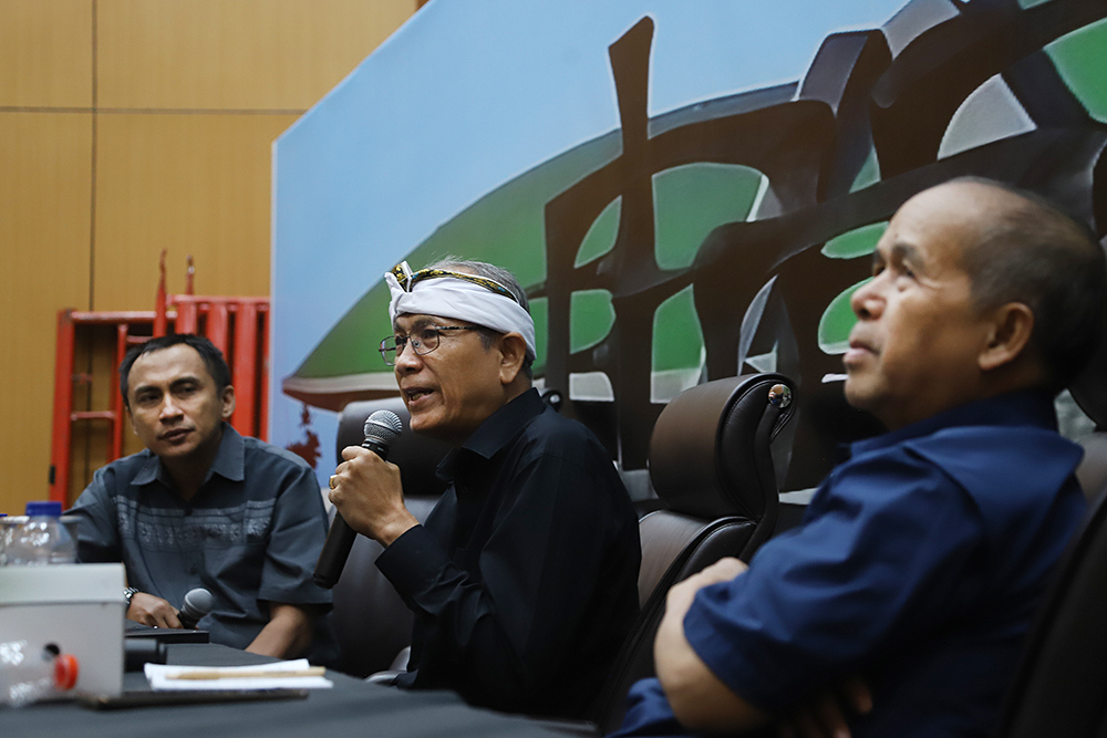 KWP Bersama DPR Gelar Diskusi Bahas Perkuat Digitalisasi ke Pelosok Dialektika Demokrasi dengan tema: 'Perkuat Digitalisasi hingga ke Pelosok, Senjata Ampuh Tekan Ketimpangan Pendidikan’. (BeritaNasional/Elvis Sendouw)