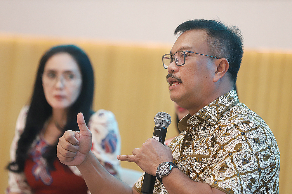 Koordinatoriat Wartawan Parlemen (KWP) bekerja sama dengan Biro Pemberitaan DPR RI menggelar diskusi Dialektika Demokrasi dengan tema “Optimalisasi Perlindungan Jaminan Kesehatan bagi Insan Pers”. (BeritaNasional/Elvis Sendouw)
