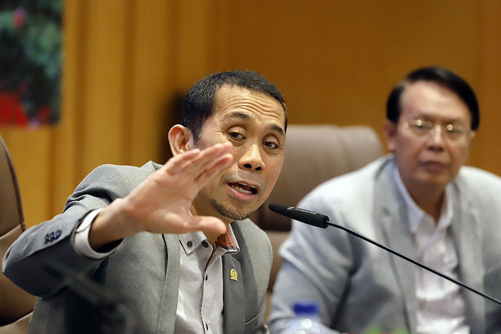 KWP bersama DPR gelar Diskusi bertajuk "Peran DPR dalam Mendukung Pertumbuhan Ekonomi Nasional". (BeritaNasional/Elvis Sendouw)